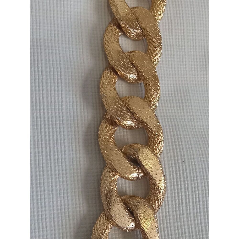 Chunky Gold Toned Oversized Curb Link Metal Chain Heavyweight Statement Necklace - Picture 9 of 9